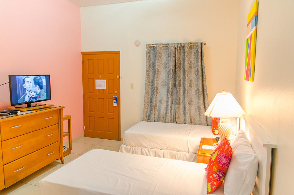Alicia'S Inn 필립스버그 외부 사진